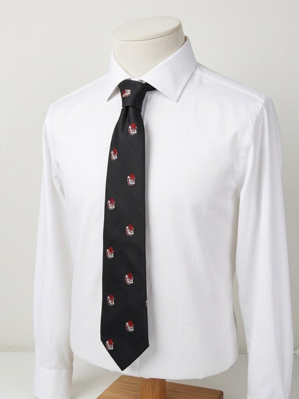 Vintage Ram tie makers Ga Bulldogs navy blue 100% poly mens tie UGA